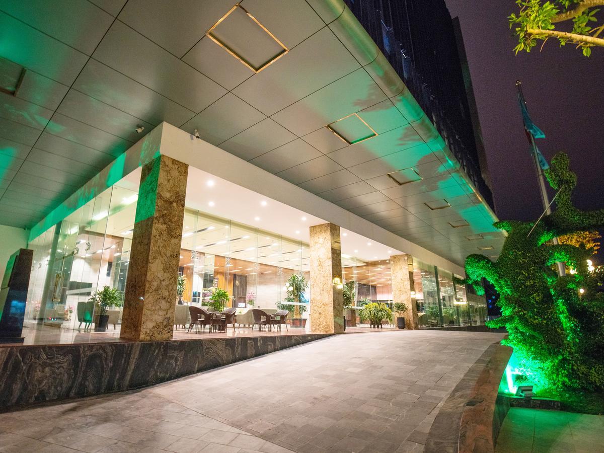 Bien Bac Hotel Mong Cai Extérieur photo